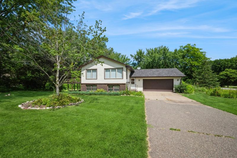 1205 Sandy Ln, Monticello, MN 55362