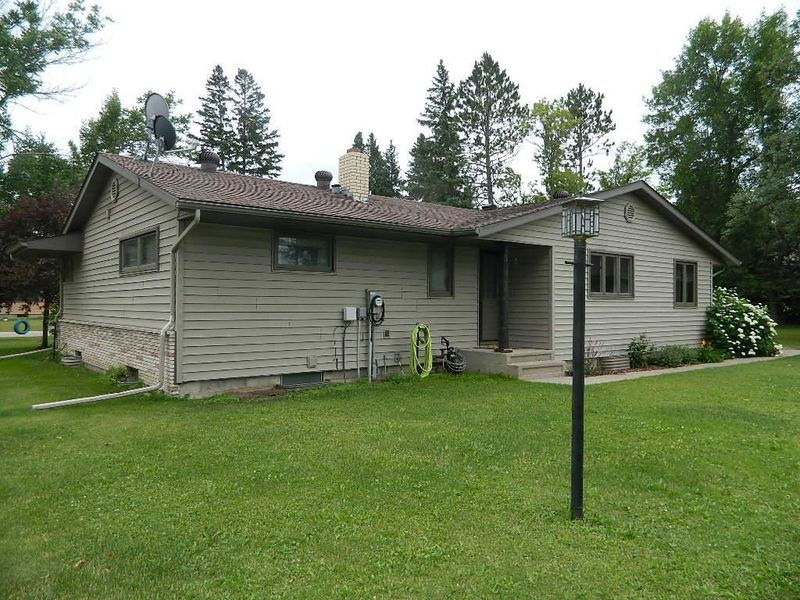 817 Mcpherson St, Littlefork, MN 56653
