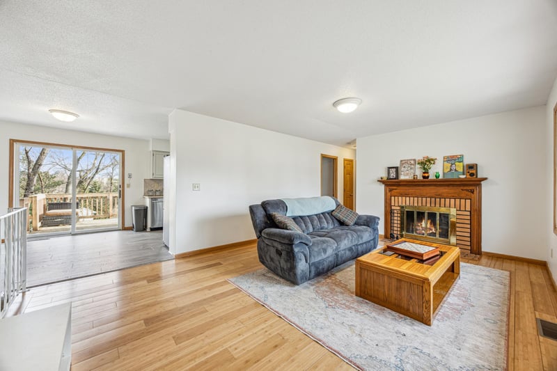 14798 56th St N, Oak Park Heights, MN 55082