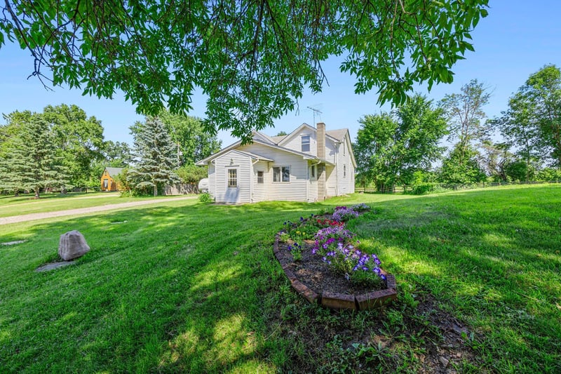 6320 Willow Dr, Hamel, MN 55340