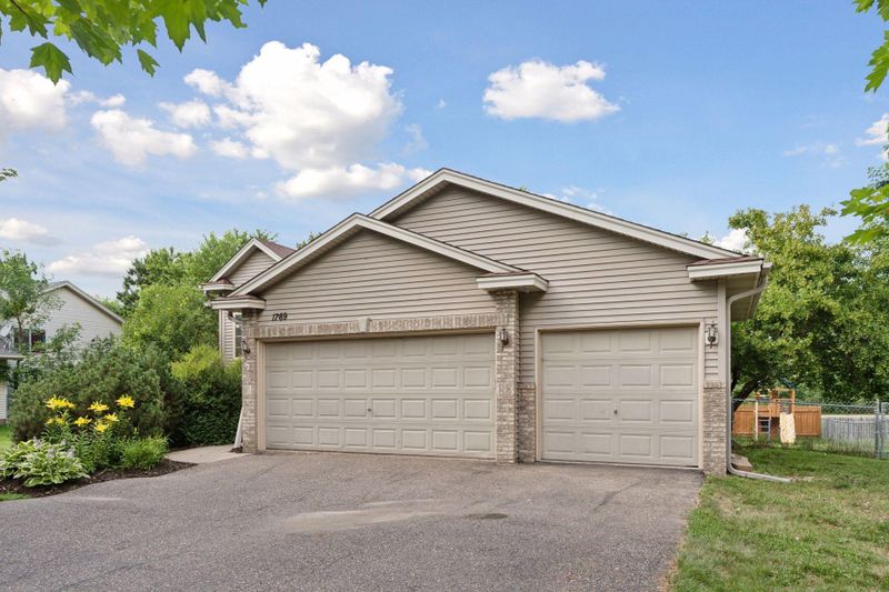 1769 155th Ave NW, Andover, MN 55304