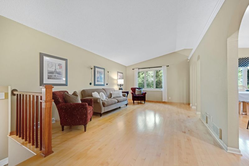2177 Overlake Ave, White Bear Twp, MN 55110