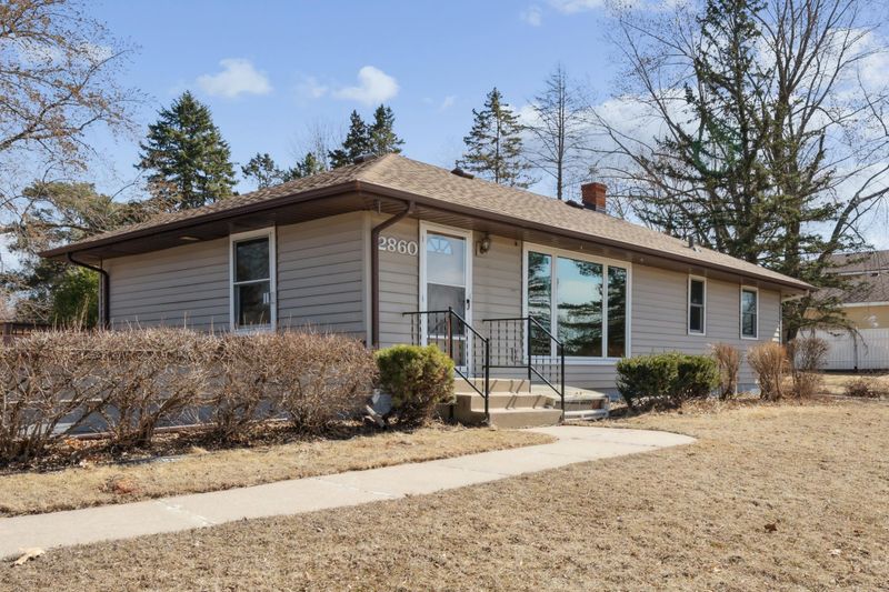2860 Highview Ter, Eagan, MN 55121