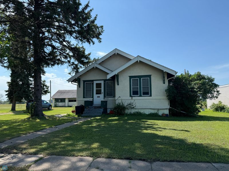 309 S 4th Ave W, Ada, MN 56510