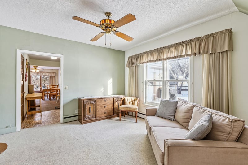 350 Harrison St W, Annandale, MN 55302