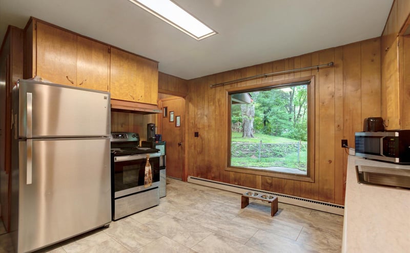 N303 N Holly Ave, Elk Mound, WI 54739