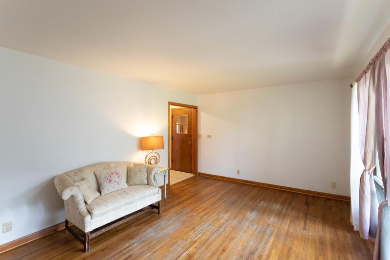 21 Park Dr, Northfield, MN 55057