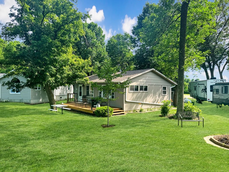 50 Shady Rest Rd, Garvin, MN 56132