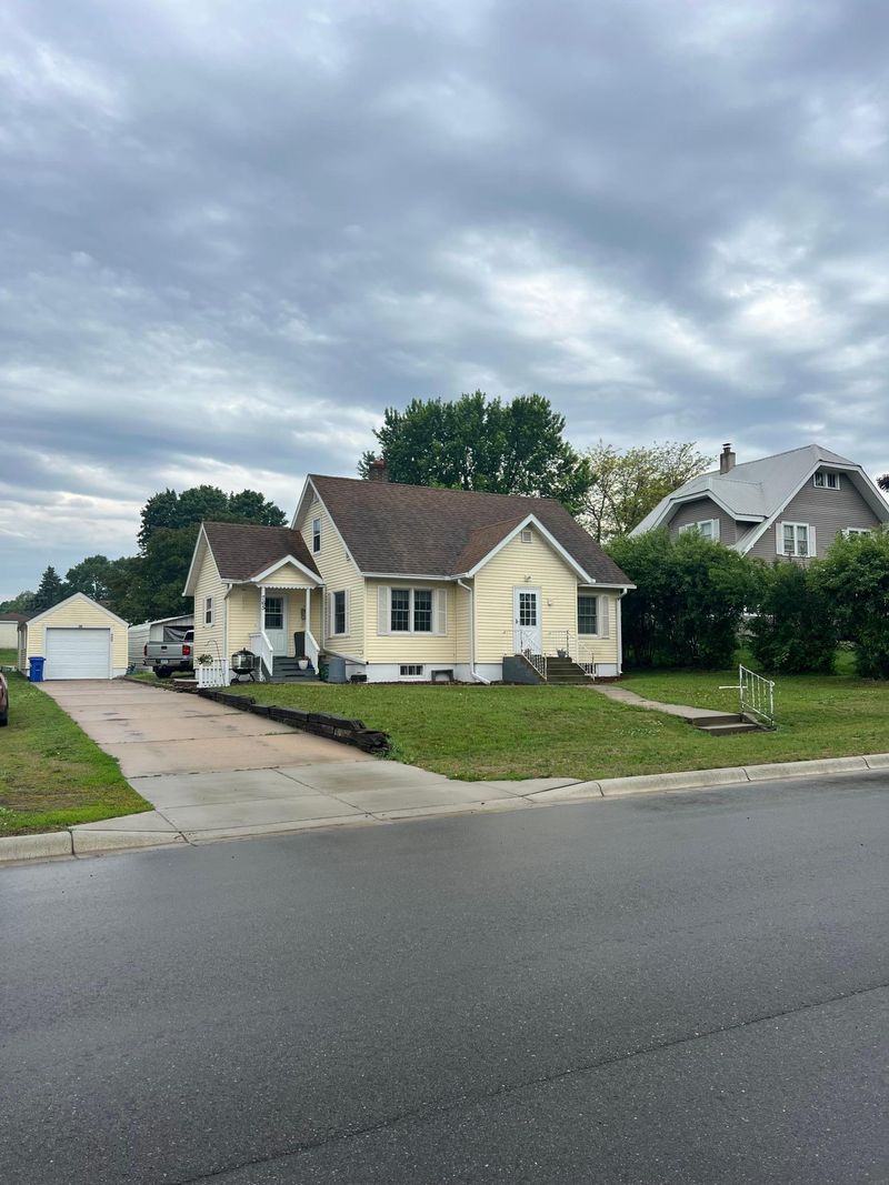 765 Ash St, Dawson, MN 56232
