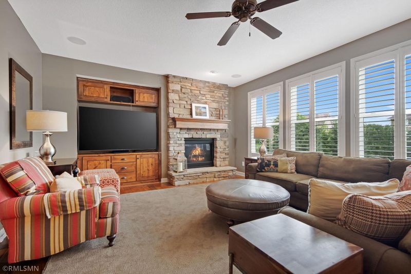 3631 Woodcrest Cir, Eagan, MN 55123