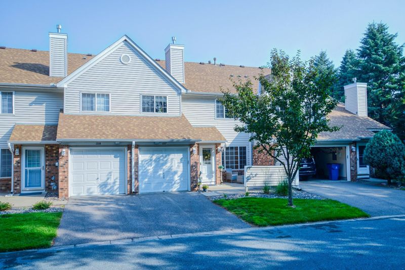 1217 Bay Cv, White Bear Lake, MN 55110