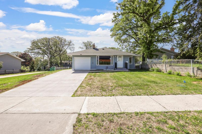 5627 W Lake St, Saint Louis Park, MN 55416