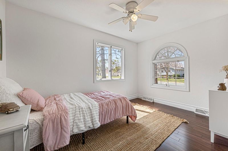 407 Columbus Ave S, New Prague, MN 56071