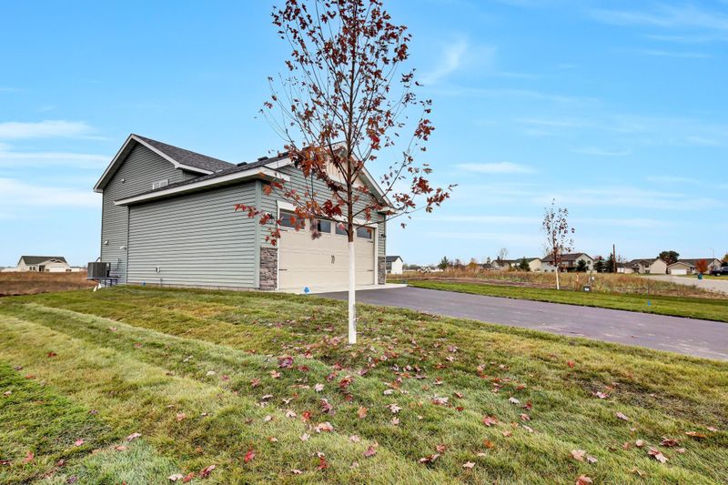 935 SW 2 1/2 Ave, Rice, MN 56367