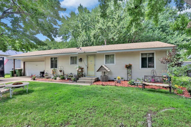 10178 Uplander St NW, Coon Rapids, MN 55433