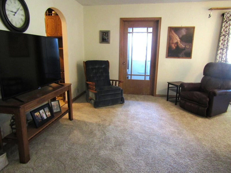 231 E Sorenson Ave, Appleton, MN 56208