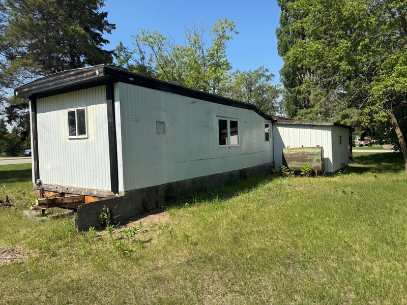 309 Alaska St E, Lancaster, MN 56735