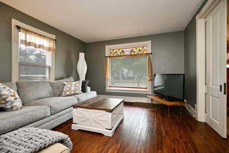 271 E Sanborn St, Winona, MN 55987