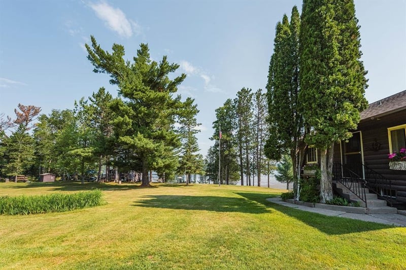 5607 Skogvei Rd, Duluth, MN 55803