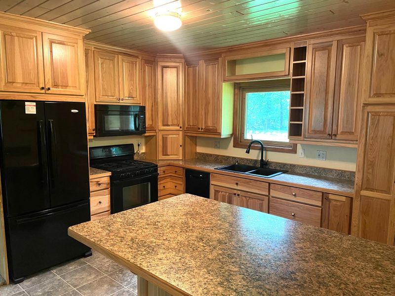 11277 Gull River Rd, Brainerd, MN 56401