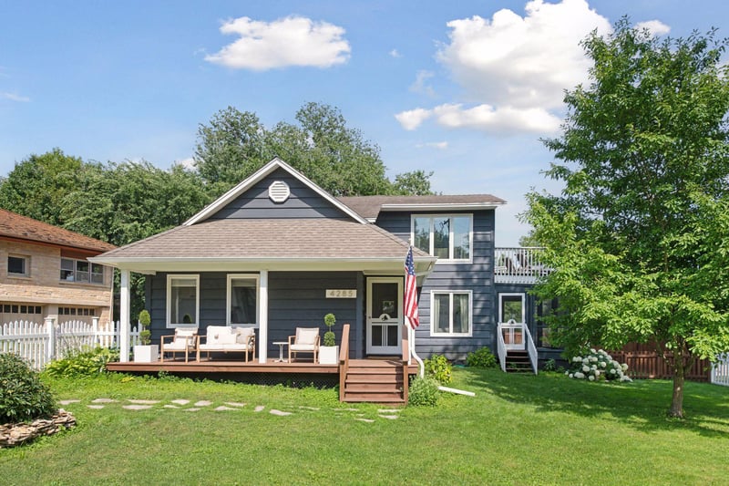4285 Jefferson St, Deephaven, MN 55331