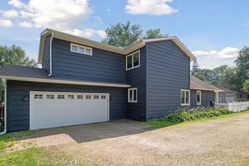4285 Jefferson St, Deephaven, MN 55331