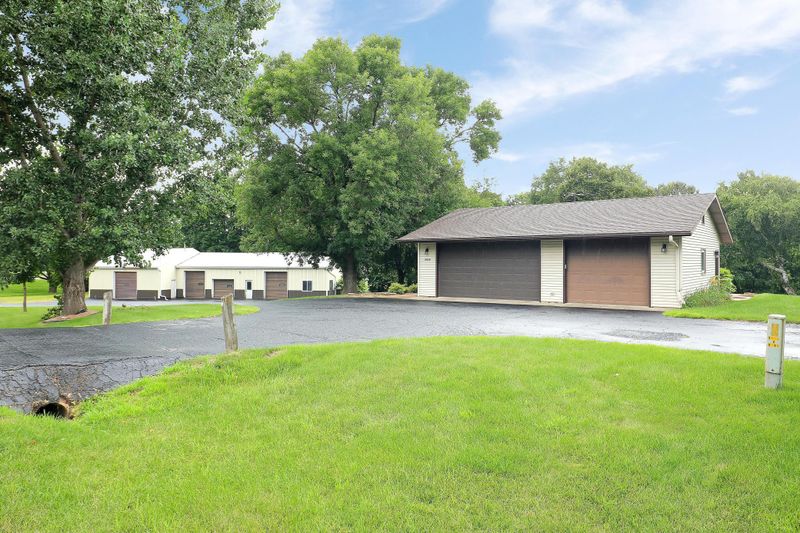 11056 26th St NE, Saint Michael, MN 55376