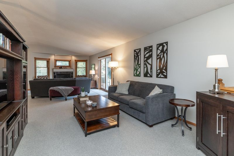 235 Oakwood Dr, Shoreview, MN 55126