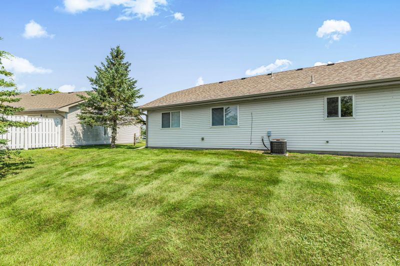 204 Appaloosa Ct, Braham, MN 55006