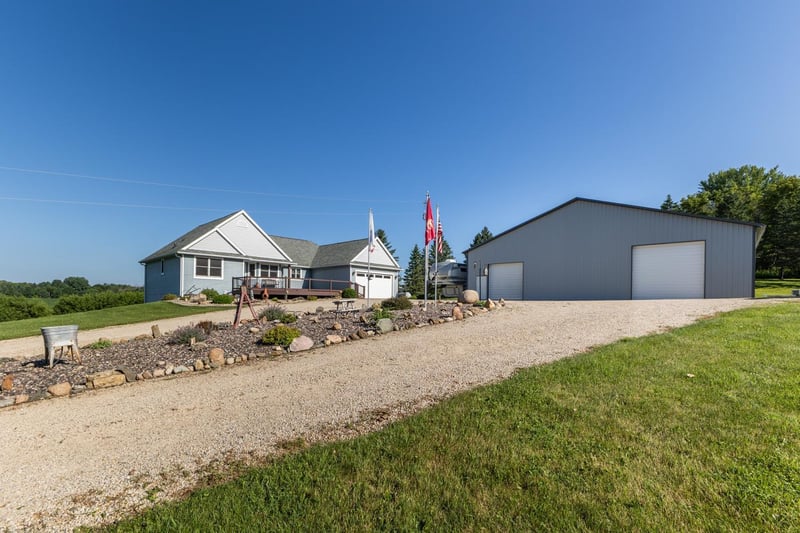 3195 115th St NW, Oronoco, MN 55960
