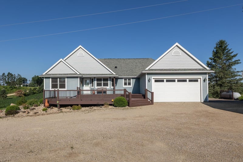 3195 115th St NW, Oronoco, MN 55960