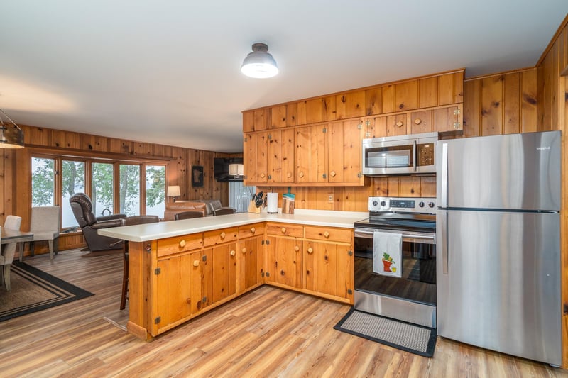 39326 W Shore Dr SE, Erskine, MN 56535