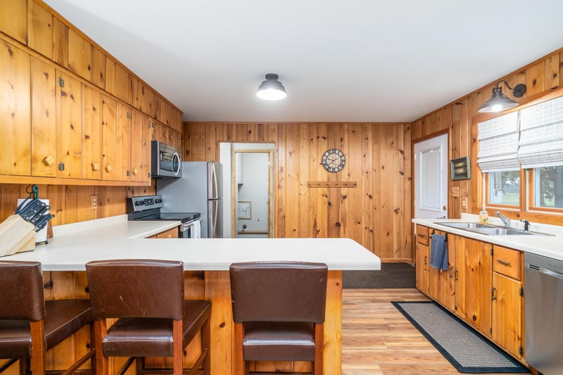 39326 W Shore Dr SE, Erskine, MN 56535