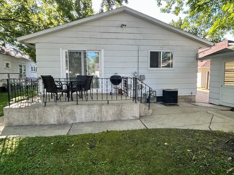817 1st St SW, Wadena, MN 56482