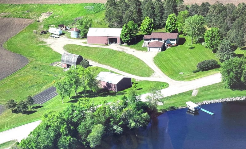 19935 Dodd Rd, Kilkenny, MN 56052