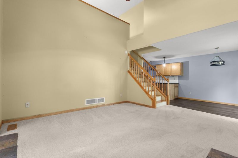 1914 Sapphire Point #102, Eagan, MN 55122
