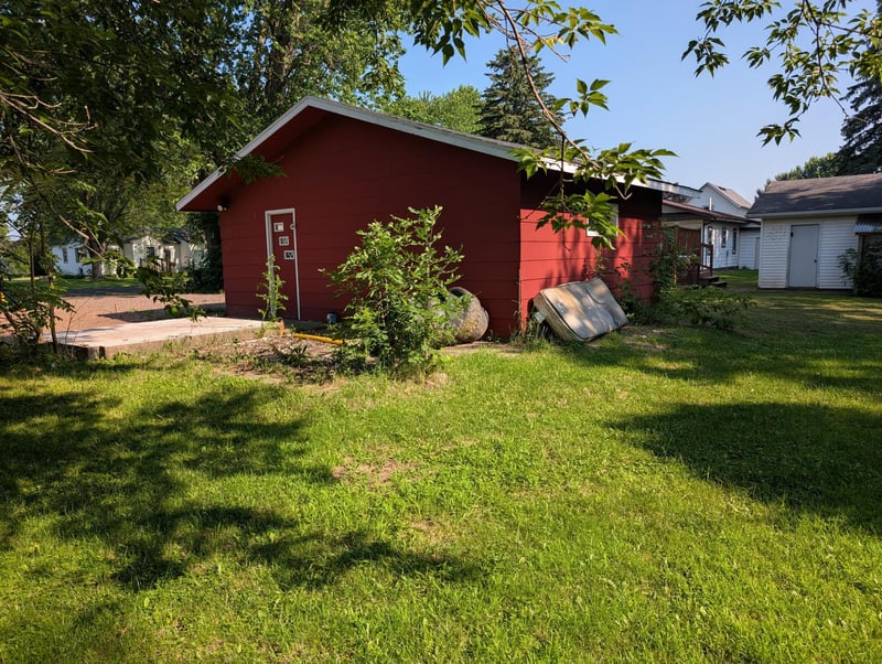 304 S 2nd St, Cameron, WI 54822