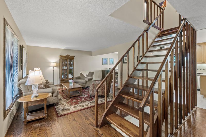 4600 Glabe Ln, Minneapolis, MN 55406