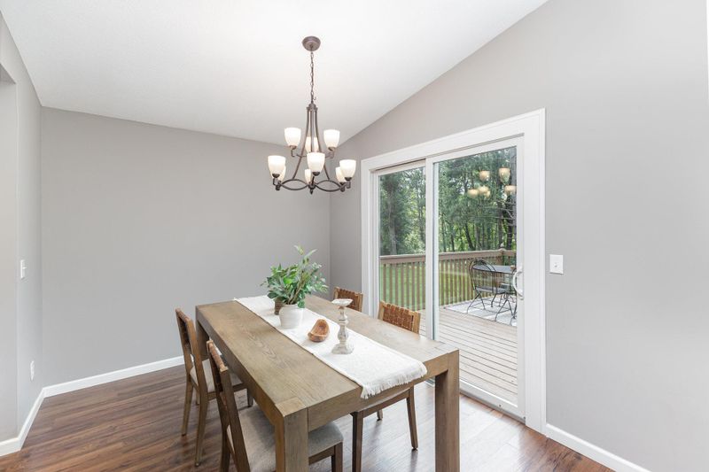 20912 Nightingale St NW, Cedar, MN 55011