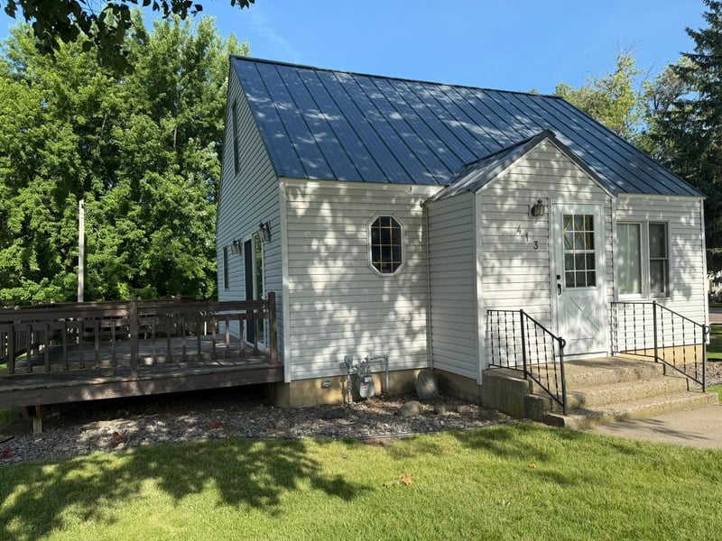413 N Highway 86, Lakefield, MN 56150