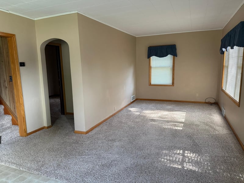 413 N Highway 86, Lakefield, MN 56150