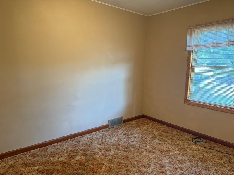 413 N Highway 86, Lakefield, MN 56150