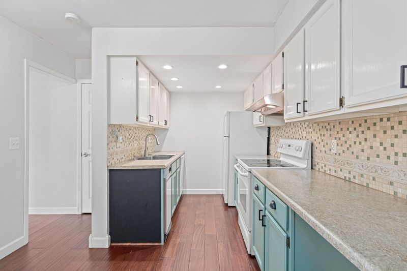 3720 Independence Ave S #92, Saint Louis Park, MN 55426