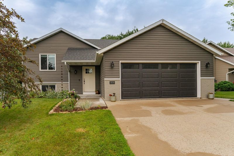 1816 4th Ave SW, Rochester, MN 55902