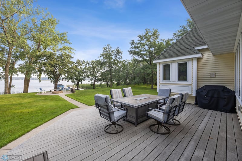49459 300th St, Henning, MN 56551