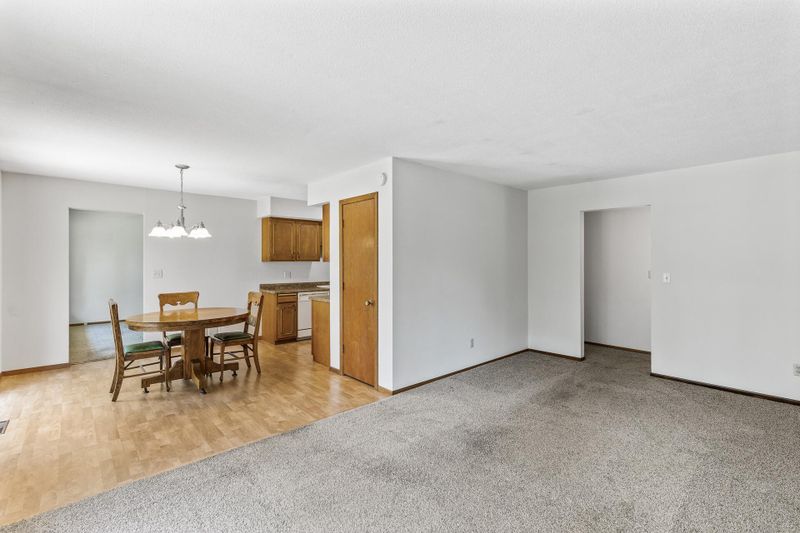 1612 Euclid St, Saint Paul, MN 55106