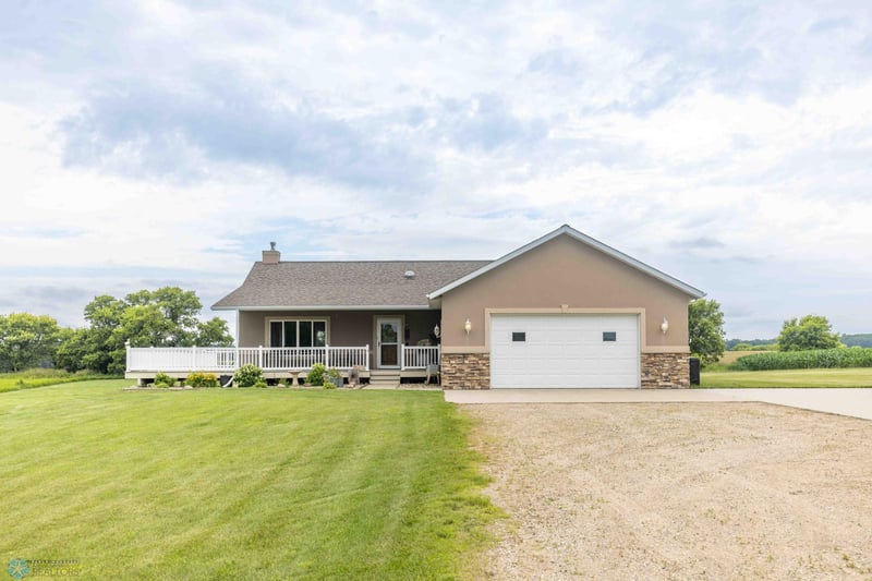 15665 N Grove Lake Rd, Pelican Rapids, MN 56572