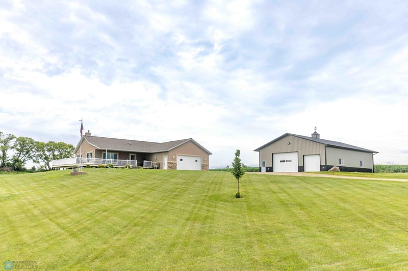 15665 N Grove Lake Rd, Pelican Rapids, MN 56572