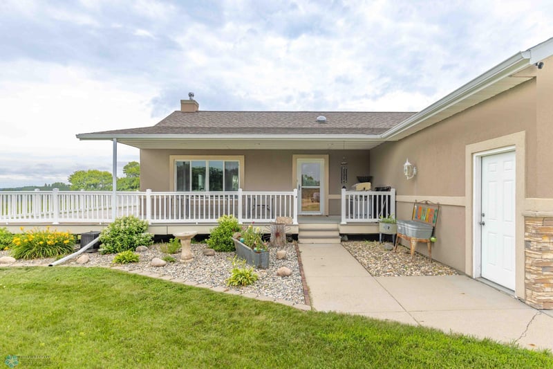15665 N Grove Lake Rd, Pelican Rapids, MN 56572