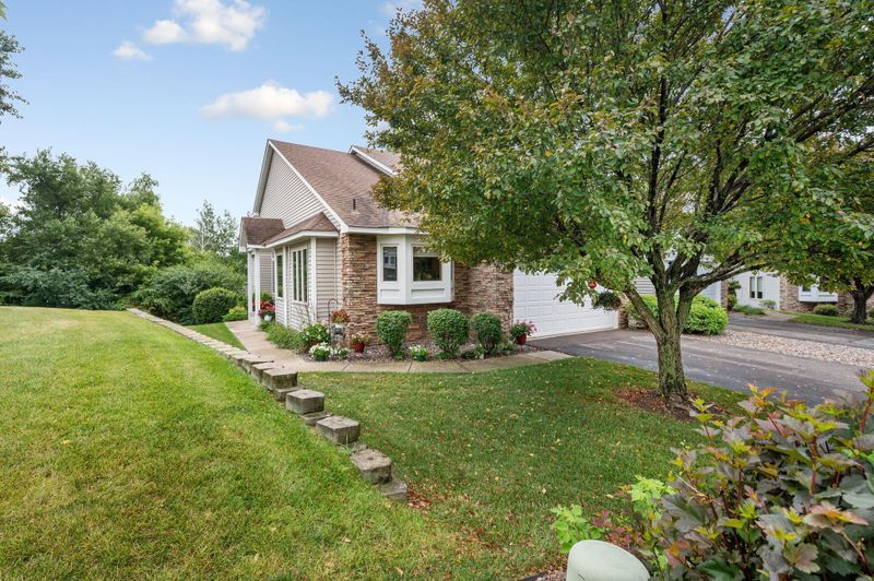 4824 Moon Lake Cir, White Bear Twp, MN 55127